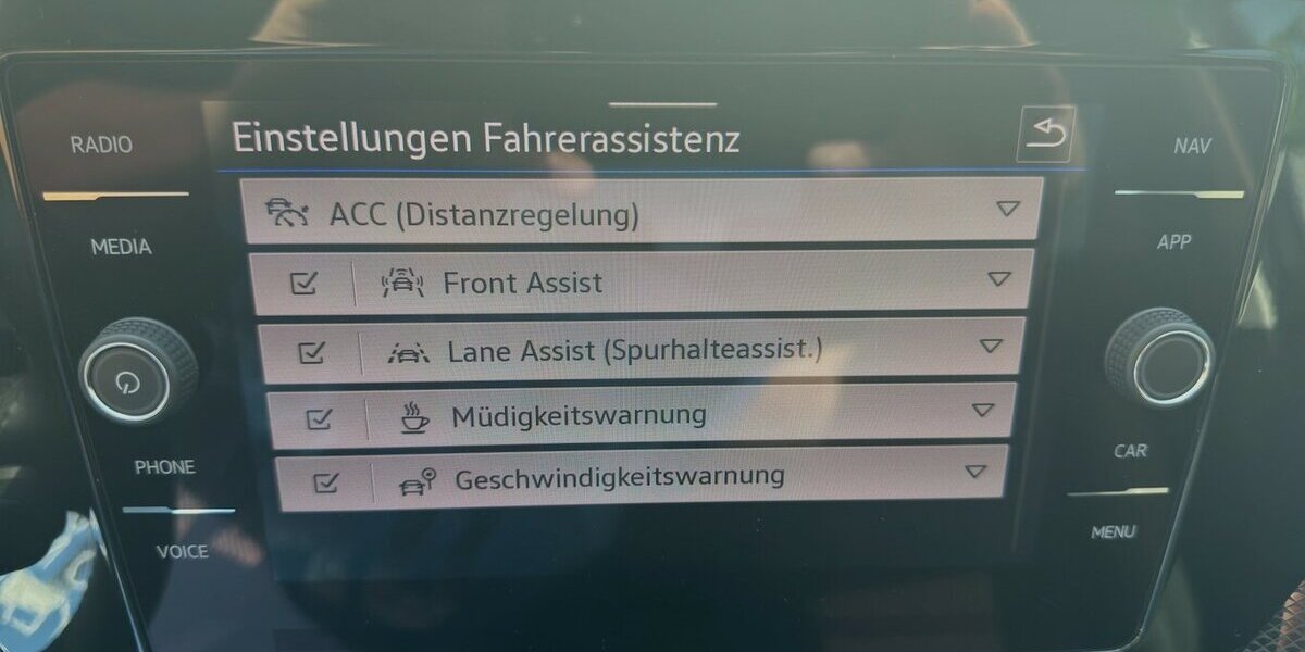 VW T-Cross 1.0 TSI 85 kW Life Business *DSG/Navi/LED/ 13.553 km 22.960 &euro; Bamberg 96052