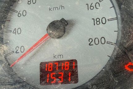 Renault Kangoo 187.181 km 1.650 &euro; Krombach 63839
