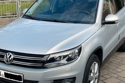 VW Tiguan 142.500 km 9.950 &euro; Bad Oldesloe 23843