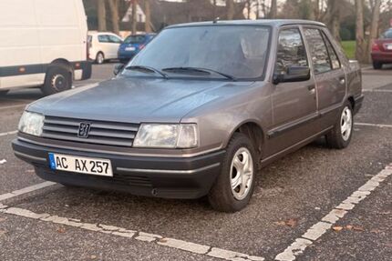 Peugeot 309 70.000 km 3.700 &euro; Mönchengladbach 41068