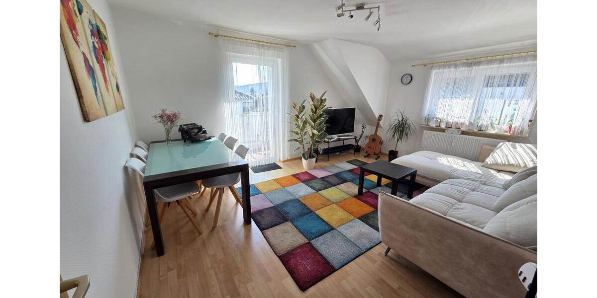 Dachgeschoßwohnung Schlüchtern - 3 Zimmer, 80 m&sup2;, 660&euro; | Angebot:26701994