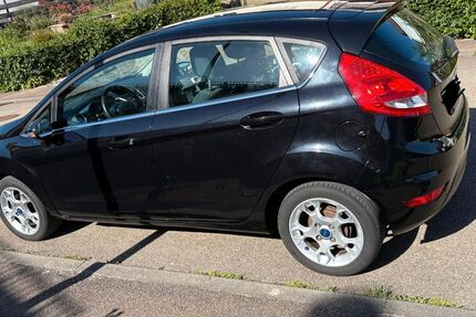 Ford Fiesta 89.700 km 5.200 &euro; Leinzell 73575