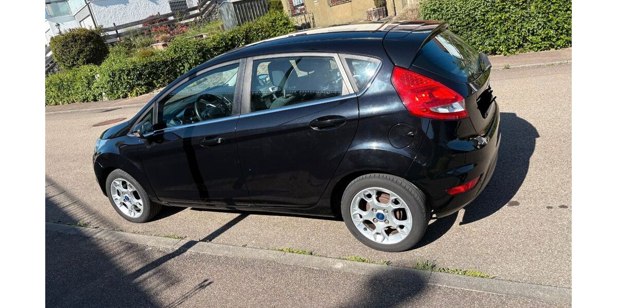 Ford Fiesta 89.700 km 5.200 &euro; Leinzell 73575