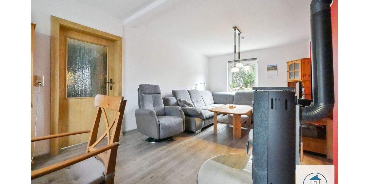 +DD: Romantische 5-R-DHH im Landhausstil + Nebenhaus zu vermieten! Garage + Garten mit Pool & Sauna+ 6 zimmer