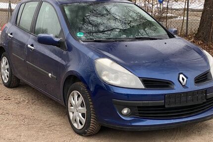 Renault Clio 188.000 km 2.200 &euro; Trostberg 83308