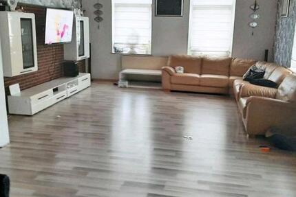 Wohnung Laatzen - 3 Zimmer, 130 m&sup2;, 850&euro; | Angebot:25633482