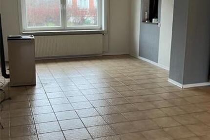 Wohnung Cadenberge - 7 Zimmer, 160 m&sup2;, 1.120&euro; | Angebot:25427714