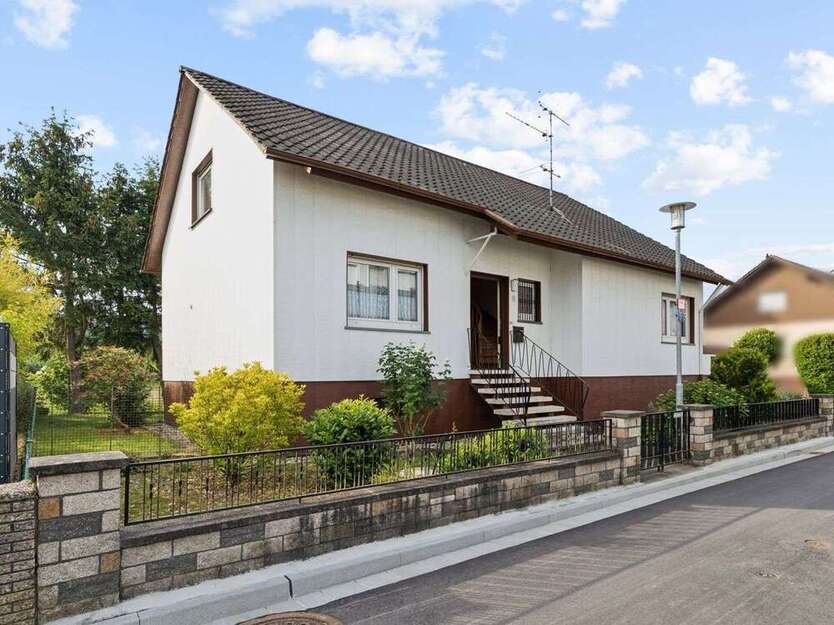Haus zum Kaufen in Ettlingen 494.000 € 202 m²