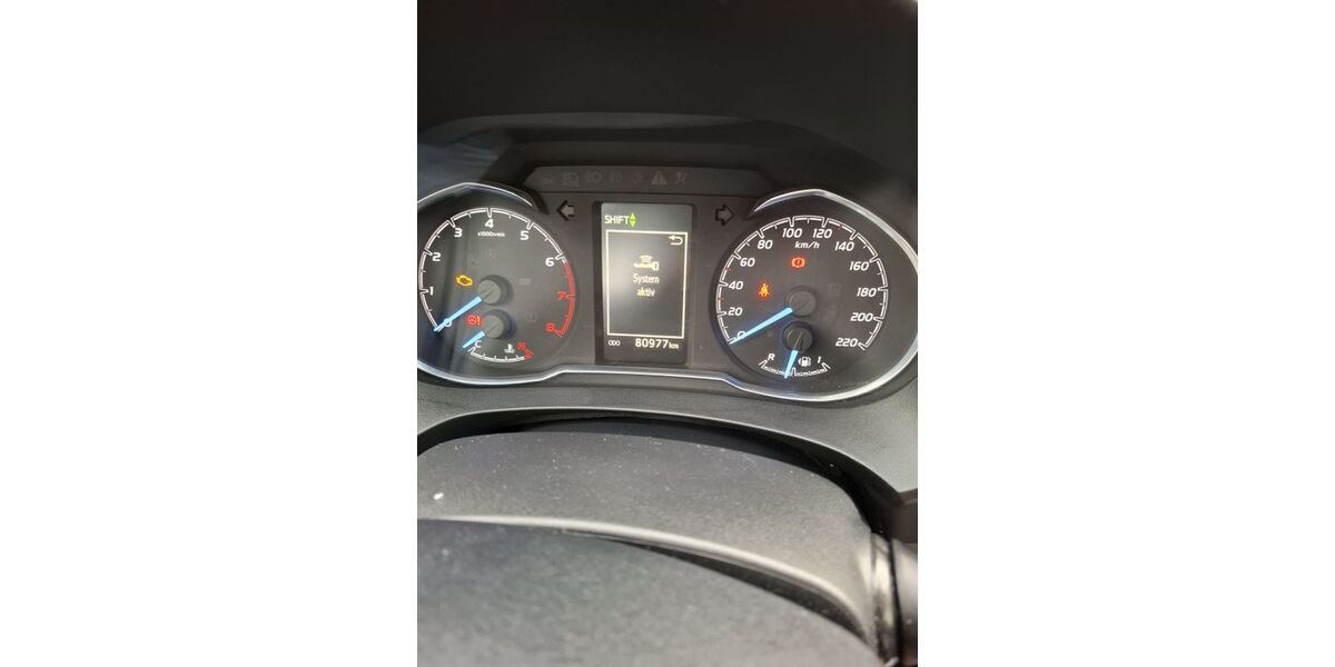 Toyota Yaris 80.000 km 8.200 &euro; Osnabrück 49086