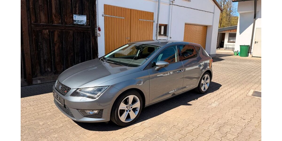 Seat Leon 113.380 km 12.990 &euro; Deining 92364