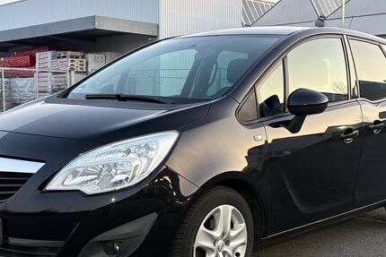 Opel Meriva 97.000 km 4.900 &euro; Frankfurt 60386