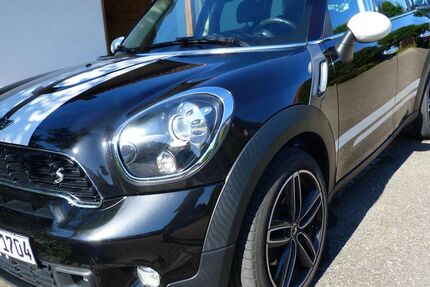 Mini Countryman S (Cooper) 120.800 km 7.900 &euro; Metzingen 72555