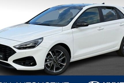 Hyundai i30 9.900 km 26.690 &euro; Dresden 01219