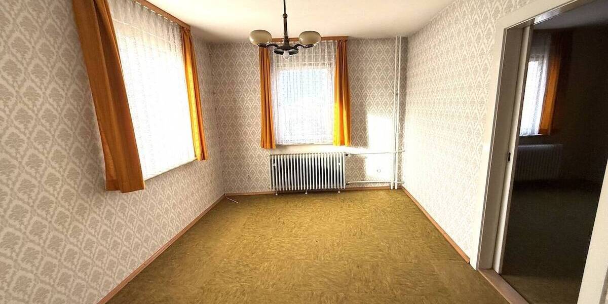 Mehrfamilienhaus, Wohnhaus Friesenheim - 7 Zimmer, 125 m&sup2;, 325.000&euro; | Angebot:26017992