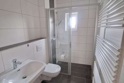 Wohnung Schönebeck - 2 Zimmer, 45 m&sup2;, 315&euro; | Angebot:27536338