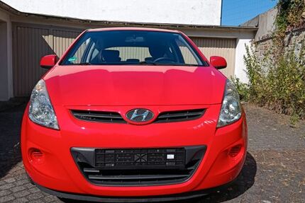 Hyundai i20 140.700 km 3.299 &euro; Wuppertal 42115