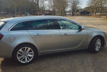 Opel Insignia 233.000 km 5.750 &euro; Hatten 26209