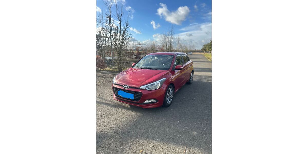 Hyundai i20 65.000 km 10.999 &euro; Jülich 52428
