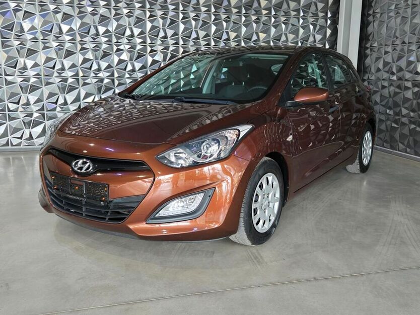 i30
