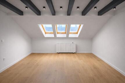 Frisch renovierte 2-Zimmer-Wohnung mit neuer Einbauküche KA Mühlb 2 zimmer