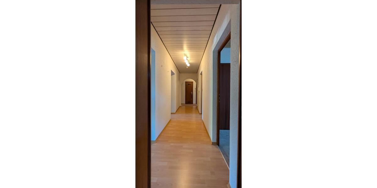Hochparterre Würzburg Lindleinsmühle - 5 Zimmer, 104 m&sup2;, 379.000&euro; | Angebot:27291343