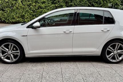 VW Golf 104.000 km 18.980 &euro; München 81827