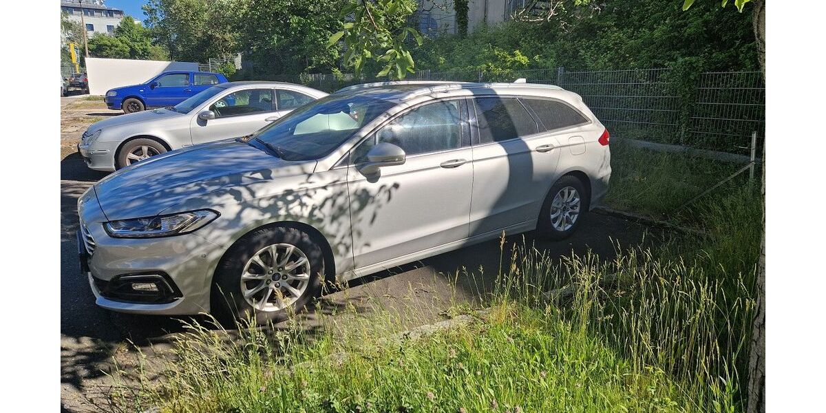 Ford Mondeo 78.045 km 20.900 &euro; Dresden 01187