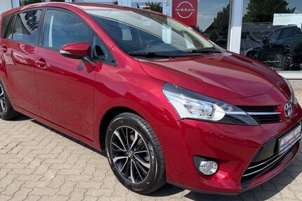 Toyota Verso 91.000 km 14.890 &euro; Waren (Müritz) 17192