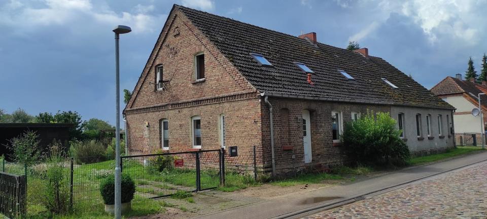 Doppelhaushälfte Ducherow - 6 Zimmer, 173 m&sup2;, 120.000&euro; | Angebot:24071760