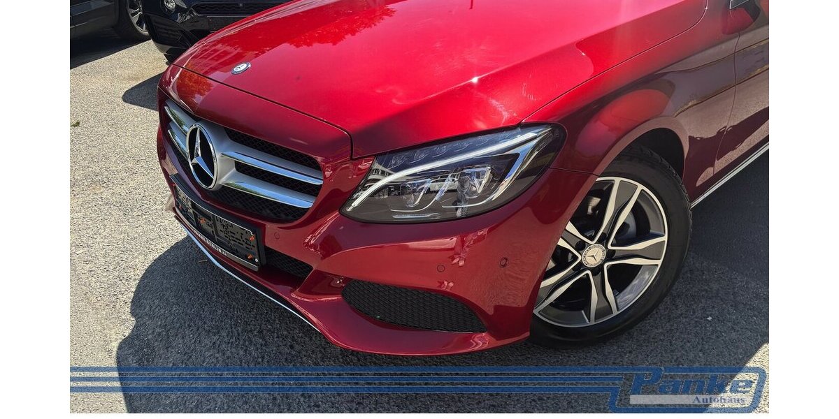 Mercedes-Benz C 180 CGI Lim. Aut.*SchiebD*HUD*LED*PDC*Memo*SH 50.435 km 17.990 &euro; Berlin 13187