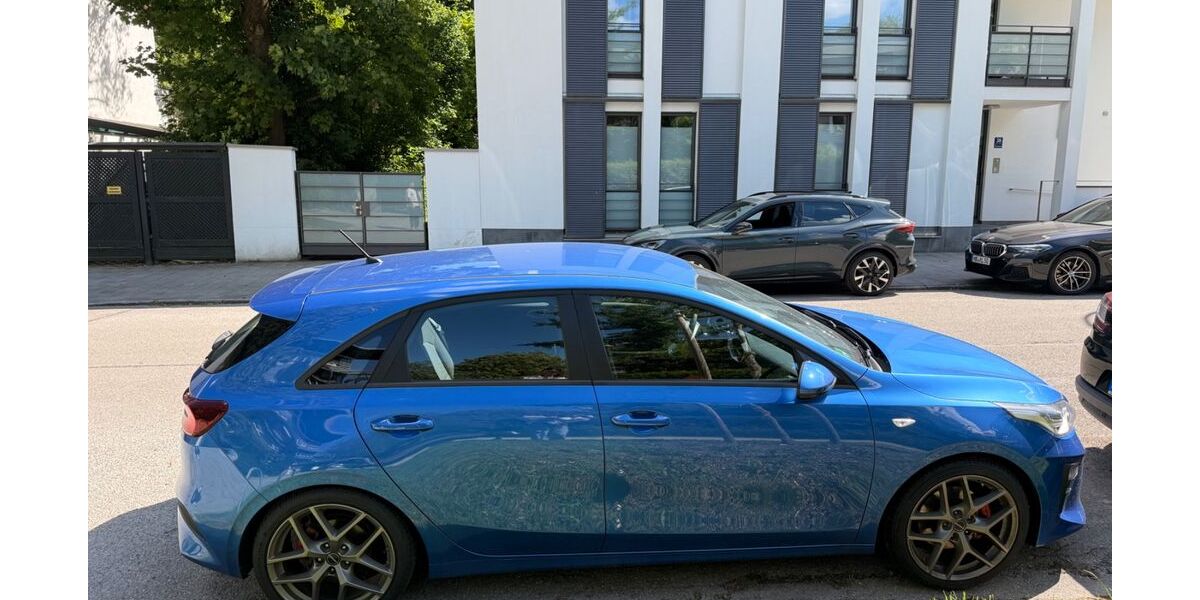 Kia ceed / Ceed 99.000 km 10.250 &euro; München 81679