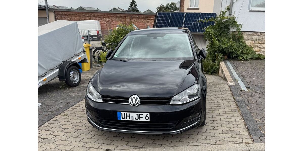 VW Golf 121.688 km 10.900 &euro; Nottertal- Heilinger Höhen 99994