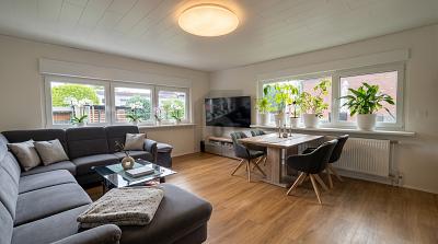 MODERNISIERT, GEPFLEGT UND FLEXIBEL NUTZBAR - Reihenmittelhaus Northeim | Angebot:26701850