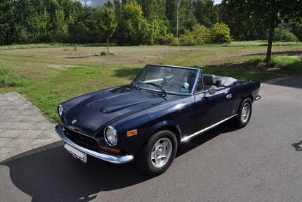 Fiat 124 Spider 52.381 km 11.200 € Falkensee 14612