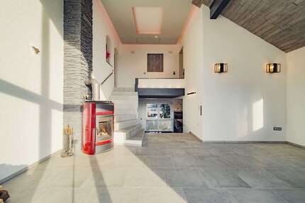 Haus zum Kaufen in Breisach am Rhein 1.050.000 € 183.24 m² 5.5 zimmer