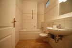 Erdgeschoßwohnung Berlin Friedrichshain-Kreuzberg - 2 Zimmer, 79 m&sup2;, 1.428&euro; | Angebot:26678132