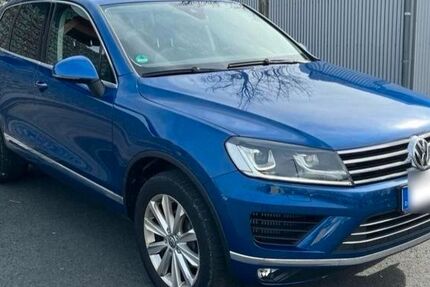 VW Touareg 205.000 km 16.990 € Frankfurt am Main 60326