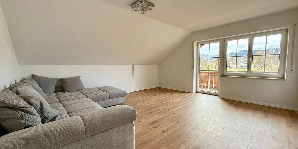 Etagenwohnung Bad Griesbach i.Rottal Weng - 4 Zimmer, 108 m&sup2;, 900&euro; | Angebot:26433593