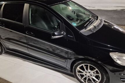 Mercedes-Benz B 180 188.000 km 4.300 &euro; Gera 07545