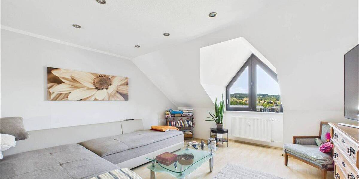 Kauf zwei, zahl nur für eins: 3-Zimmer-Wohnung mit Einliegerwohnung in Hösbach. 4 zimmer