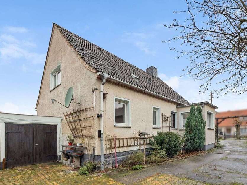 Haus zum Kaufen in Coswig 99.500 € 120 m²