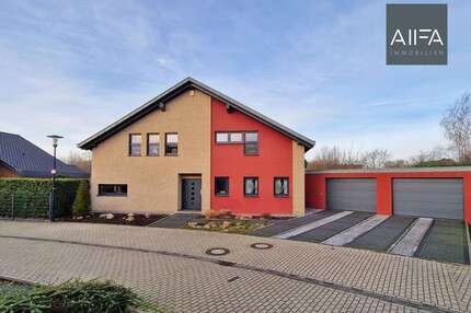 Haus zum Mieten in Geilenkirchen Niederheid 2.790 € 194 m²
