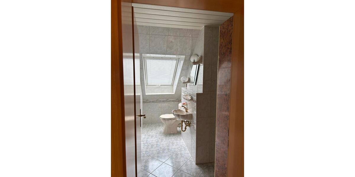 Dachgeschoßwohnung Halle (Saale) Gesundbrunnen - 2 Zimmer, 71 m&sup2;, 204.500&euro; | Angebot:27146983