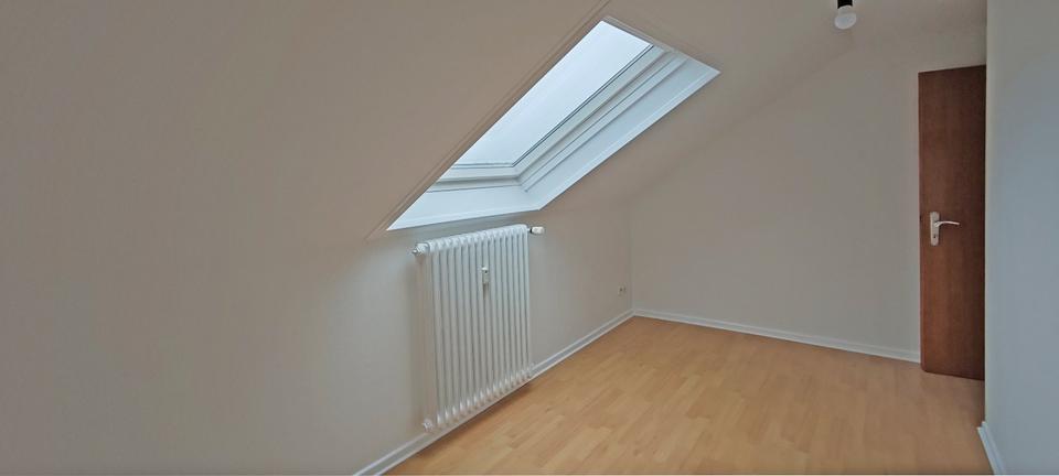 Dachgeschoßwohnung Westerkappeln - 3 Zimmer, 65 m&sup2;, 700&euro; | Angebot:24982523