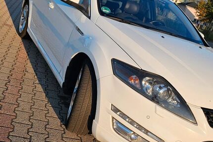 Ford Mondeo 244.000 km 7.999 € Mittweida 09648