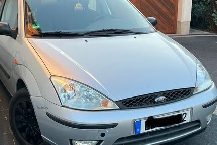 Ford Focus 140.800 km 1.899 € Doberschütz 04838