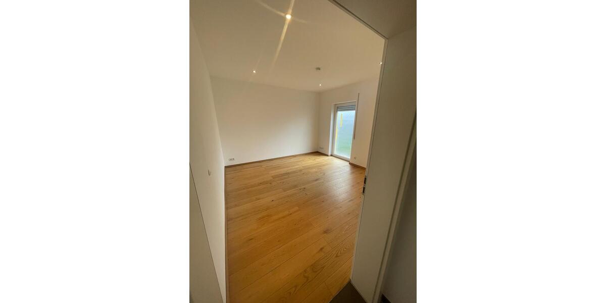 Bungalow Beratzhausen - 3.5 Zimmer, 96 m&sup2;, 1.400&euro; | Angebot:26312675