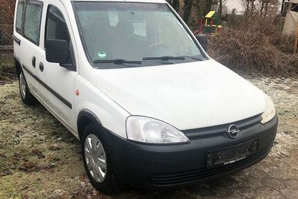 Opel Combo 190.000 km 1.999 &euro; Roßdorf 64380