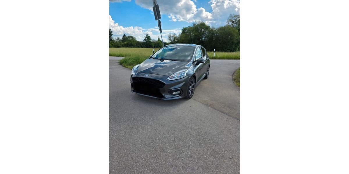 Ford Fiesta 86.000 km 8.650 &euro; München 81247