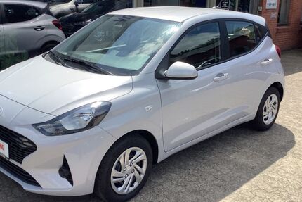 Hyundai i10 2.500 km 18.790 &euro; Owschlag 24811